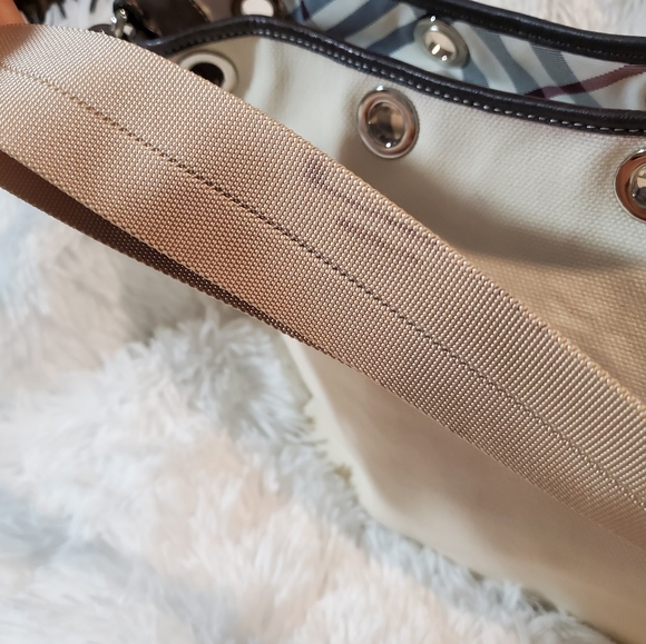 Burberry blue label crossbody - Picture 10 of 13